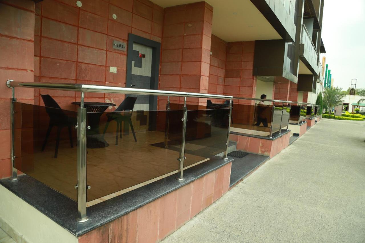 Hotel Sukhdeo Palace Gaya Extérieur photo