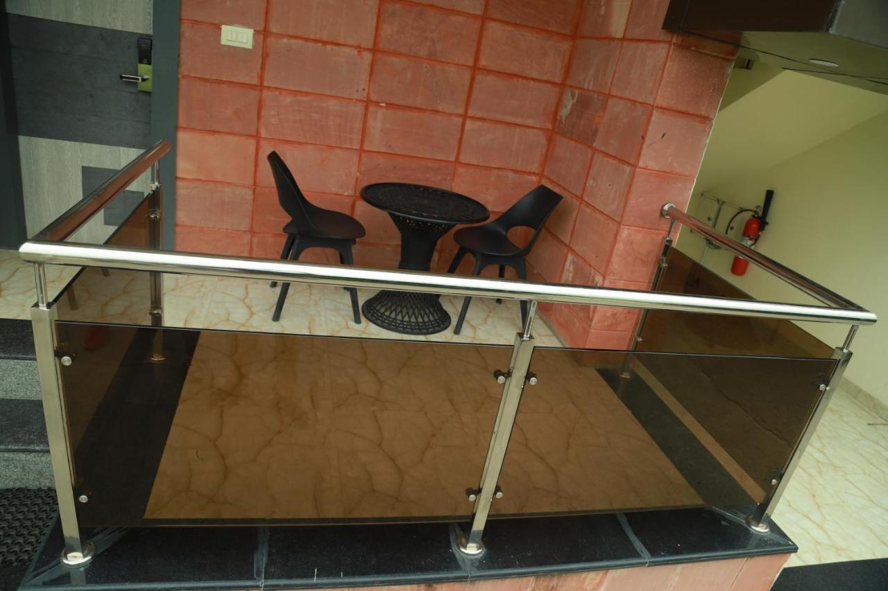 Hotel Sukhdeo Palace Gaya Extérieur photo